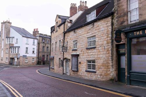The Dirty Bottles Inn in Alnwick The Dirty Bottles Inn in Alnwick