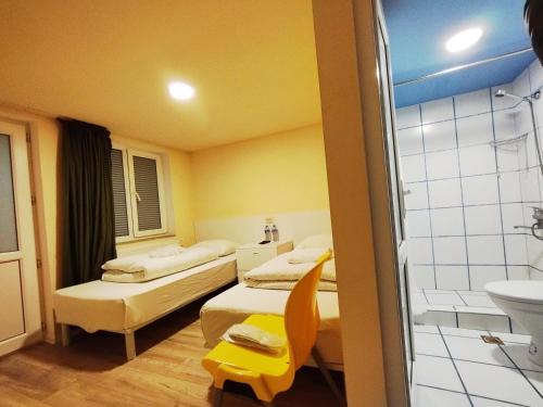 Guest House Bolnisi Yellow room in Bolnisi Guest House Bolnisi Yellow room in Bolnisi