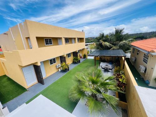 The Gold Vacation Apartments in Santa Cruz The Gold Vacation Apartments in Santa Cruz