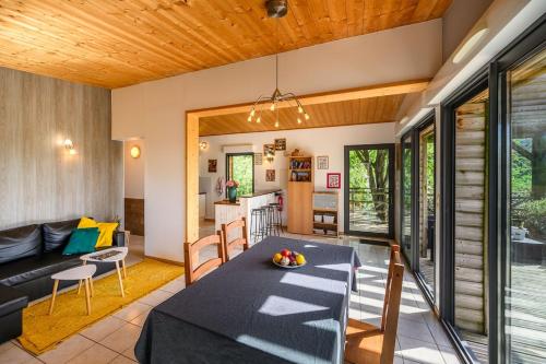 Instalaciones, Ecolodge - Calme - Piscine privée - vue nature (Ecolodge - Calme - Piscine privee - vue nature) in Couiza Instalaciones, Ecolodge - Calme - Piscine privée - vue nature (Ecolodge - Calme - Piscine privee - vue nature) in Couiza