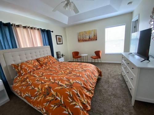 Home Near Disney Private Pool & Playground in 豪伊在丘 Home Near Disney Private Pool & Playground in 豪伊在丘