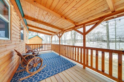 Horse Farm Retreat with Pond View Near Louisville in La Grange (KY) Horse Farm Retreat with Pond View Near Louisville in La Grange (KY)