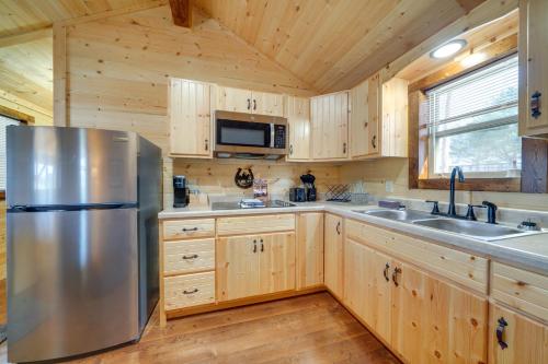 Porch and Pond Views La Grange Cabin Retreat! in La Grange (KY) Porch and Pond Views La Grange Cabin Retreat! in La Grange (KY)