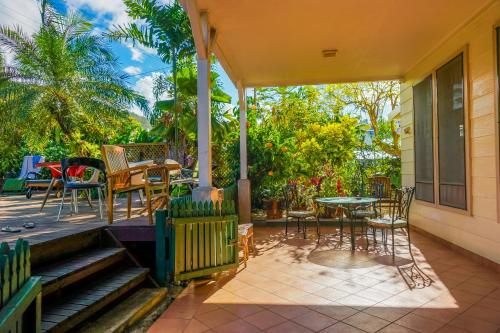 ทัศนียภาพภายนอกโรงแรม, โรงแรม ลินนส์ เกตาเวย์ (Lynns Getaway Hotel) in โมโตโอตัว ทัศนียภาพภายนอกโรงแรม, โรงแรม ลินนส์ เกตาเวย์ (Lynns Getaway Hotel) in โมโตโอตัว