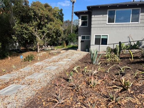 The Grove Studio at Mt Helix in La Mesa The Grove Studio at Mt Helix in La Mesa