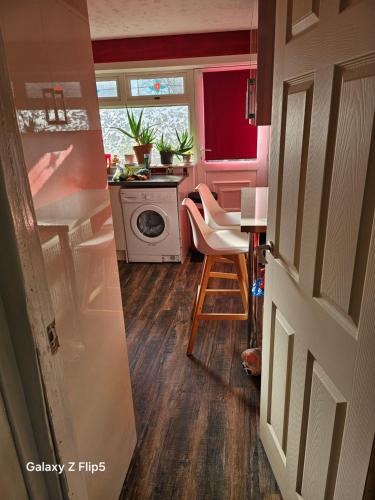 Double room available in Livingston South Double room available in Livingston South
