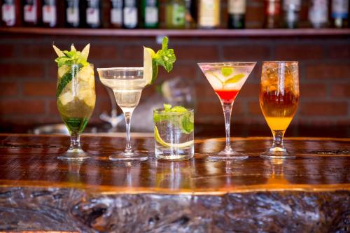 Bar/ Salón, Livingstone Lodge in Victoria Falls Bar/ Salón, Livingstone Lodge in Victoria Falls