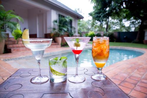 Bar/ Salón, Livingstone Lodge in Victoria Falls Bar/ Salón, Livingstone Lodge in Victoria Falls