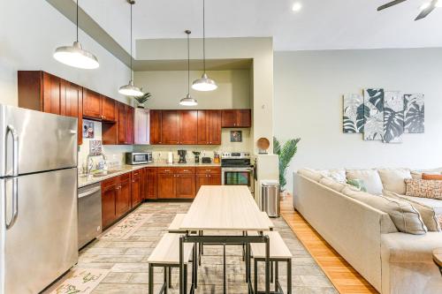 Bring a Pet Historic Downtown Olean Apartment in أولين - نيويورك Bring a Pet Historic Downtown Olean Apartment in أولين - نيويورك