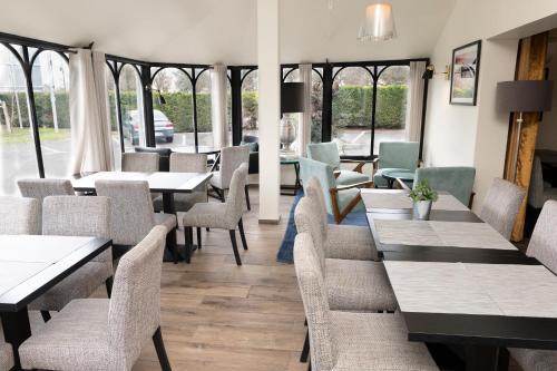 Ресторант, Hotel Acadie Orly Morangis in Моранжи Ресторант, Hotel Acadie Orly Morangis in Моранжи