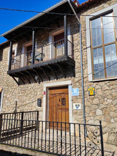Hostal Montemayor in Penacaballera Hostal Montemayor in Penacaballera