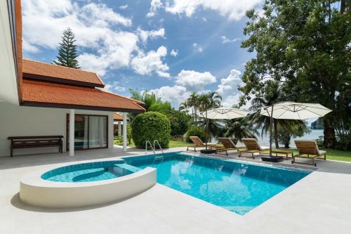 Issara - Sea Front Villa in Ban Nai Sa Issara - Sea Front Villa in Ban Nai Sa