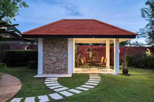 Issara - Sea Front Villa in Ban Nai Sa Issara - Sea Front Villa in Ban Nai Sa