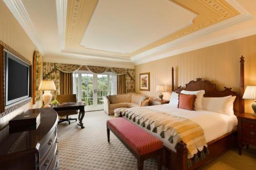 Fairmont Grand Del Mar in Del Mar / Carmel Valley Fairmont Grand Del Mar in Del Mar / Carmel Valley