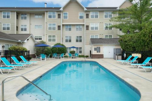 Swimming pool, Residence Inn Dayton Troy in Troy (OH) Swimming pool, Residence Inn Dayton Troy in Troy (OH)