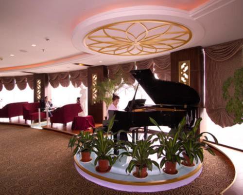 Bar/lounge, Shanghai Yuhang Hotel near East Nanjing Road Metro Station Bar/lounge, Shanghai Yuhang Hotel near East Nanjing Road Metro Station