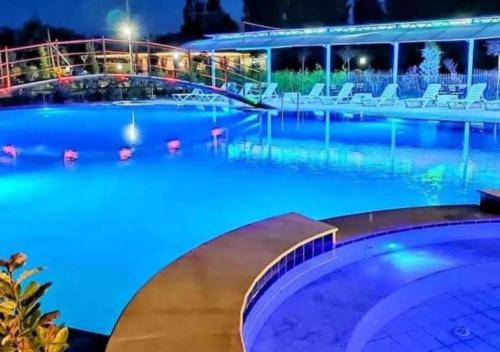 Yüzme havuzu, Квартира Студия 21 9 в Raduga West in Kosh-Kël' Yüzme havuzu, Квартира Студия 21 9 в Raduga West in Kosh-Kël'
