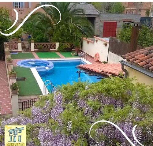 Casa Rural Valdevilano in La Roca De La Sierra Casa Rural Valdevilano in La Roca De La Sierra