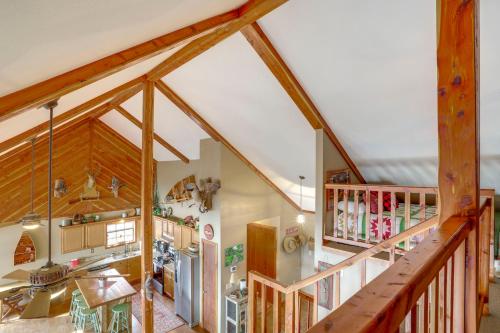 Deck and Fire Pit Waterfront Cabin in Greers Ferry! in Fairfield Bay (AR) Deck and Fire Pit Waterfront Cabin in Greers Ferry! in Fairfield Bay (AR)