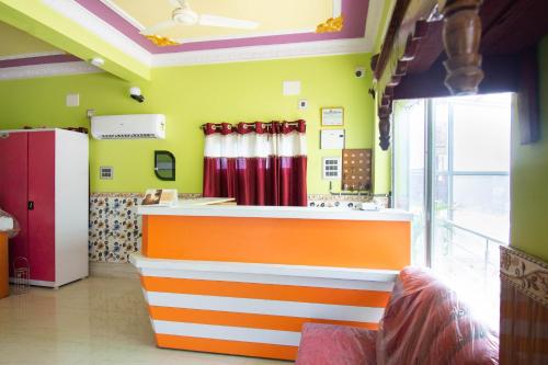 Lobby, Super Hotel O Taj International in Berhampore Lobby, Super Hotel O Taj International in Berhampore