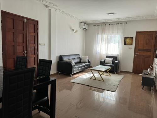 Instalações, Appartements modernes, Wifi, TV - Yaoundé, Omnisports (Appartements modernes, Wifi, TV - Yaounde, Omnisports) in Yaounde Instalações, Appartements modernes, Wifi, TV - Yaoundé, Omnisports (Appartements modernes, Wifi, TV - Yaounde, Omnisports) in Yaounde