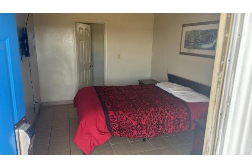 Cole Manor Motel By OYO Love Field Market Center in Love Field Airport Cole Manor Motel By OYO Love Field Market Center in Love Field Airport