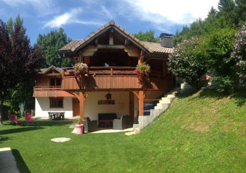 Appartement dans les aravis, proche du Grand Bornand et de la Clusaz in Entremont Appartement dans les aravis, proche du Grand Bornand et de la Clusaz in Entremont