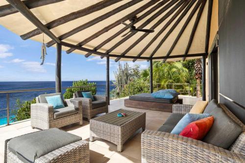 Villa Orange Palm with spectacular sea views and private pool in Santa Barbara Crowns Villa Orange Palm with spectacular sea views and private pool in Santa Barbara Crowns