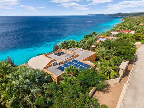Villa Orange Palm with spectacular sea views and private pool in Santa Barbara Crowns Villa Orange Palm with spectacular sea views and private pool in Santa Barbara Crowns