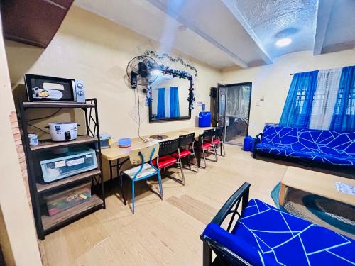 MG 6pax 1 AC BR 200mbps FREE Netflix Parking Cignal Videoke Shower Heater Cook & Grill in โรดริเกซ MG 6pax 1 AC BR 200mbps FREE Netflix Parking Cignal Videoke Shower Heater Cook & Grill in โรดริเกซ