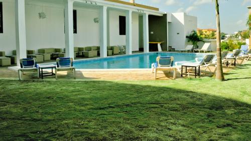 Swimming pool, Hotel Marimba Punta Cana in Punta Cana Swimming pool, Hotel Marimba Punta Cana in Punta Cana