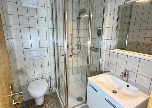 Baño, Höhengasthaus Haldenhof (Hohengasthaus Haldenhof) in Sipplingen Baño, Höhengasthaus Haldenhof (Hohengasthaus Haldenhof) in Sipplingen
