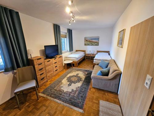 Guestroom, Haus Theresia in Bergheim Guestroom, Haus Theresia in Bergheim