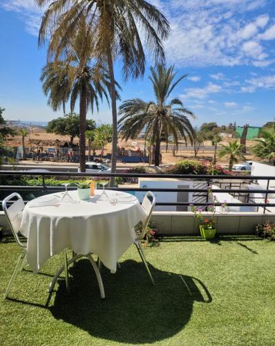 Erkély/terasz, Maison d'hôtes villa Anna Dakar (Maison d'hotes villa Anna Dakar) in Mermoz Sacre-Coeur Erkély/terasz, Maison d'hôtes villa Anna Dakar (Maison d'hotes villa Anna Dakar) in Mermoz Sacre-Coeur