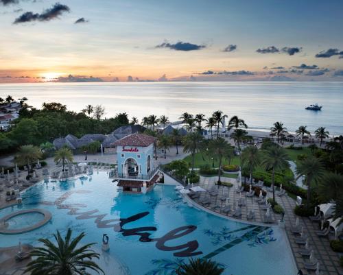 泳池, Sandals Grande Antigua - All Inclusive Resort and Spa - Couples Only in 聖約翰 泳池, Sandals Grande Antigua - All Inclusive Resort and Spa - Couples Only in 聖約翰