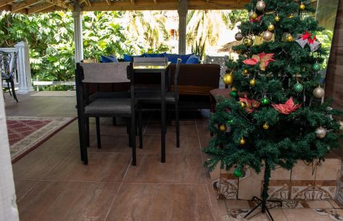 balkon/terras, PRI Studio Apartment in Arnos Vale balkon/terras, PRI Studio Apartment in Arnos Vale