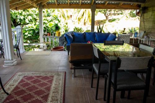 PRI Studio Apartment in Arnos Vale PRI Studio Apartment in Arnos Vale