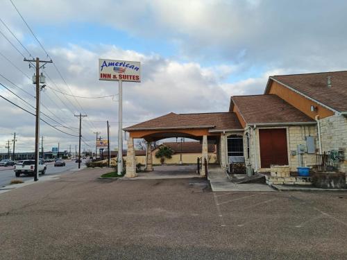 A szálláshely kívülről, American Inn & Suites By Capital O Victoria US-59 in Victoria (Texas) A szálláshely kívülről, American Inn & Suites By Capital O Victoria US-59 in Victoria (Texas)