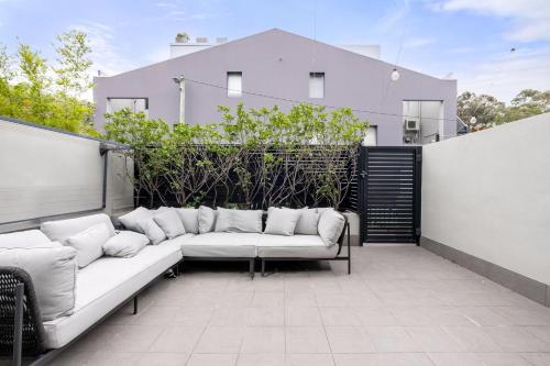 Comfortable Urban Living Close to Sydney City Center in Alexandria Comfortable Urban Living Close to Sydney City Center in Alexandria