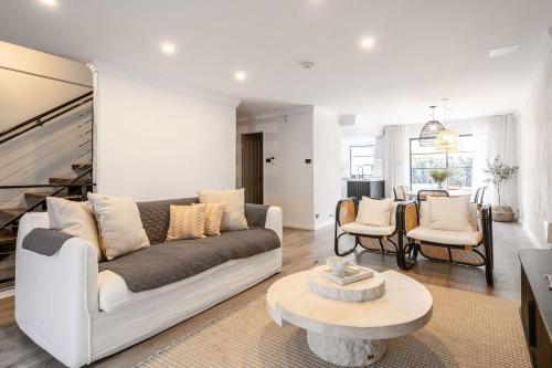 Comfortable Urban Living Close to Sydney City Center in Alexandria Comfortable Urban Living Close to Sydney City Center in Alexandria