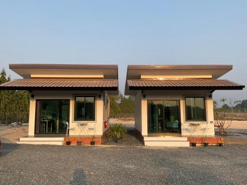 เค้ง Kheng Chanthaburi near Noen Wong Fortress เค้ง Kheng Chanthaburi near Noen Wong Fortress