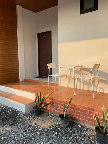 เค้ง Kheng Chanthaburi near Noen Wong Fortress เค้ง Kheng Chanthaburi near Noen Wong Fortress