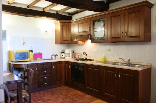 مطبخ, Borgo Antico in Poggioni مطبخ, Borgo Antico in Poggioni