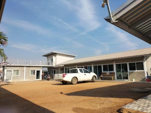 Blakeys' Home in Sanam Chai Khet Blakeys' Home in Sanam Chai Khet