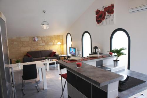 Hotel Appartement De Charme Bordeaux Chatrons