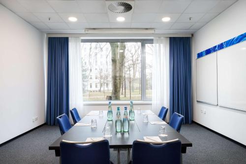 Park Inn by Radisson Frankfurt Airport - image 14