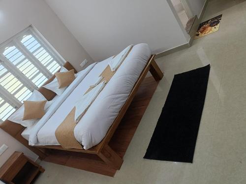 Lakshmi comfort in Srirangapatna Lakshmi comfort in Srirangapatna