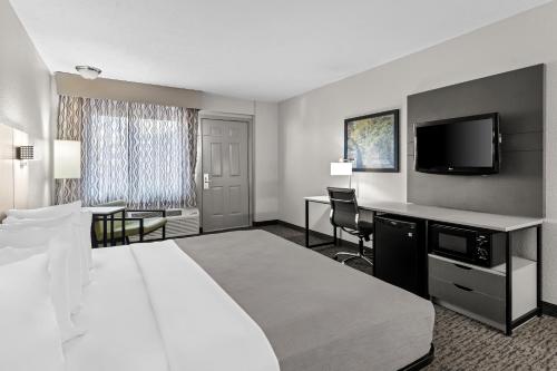 景色, クオリティ イン&スイーツ アット ドリーウッド レーン (Quality Inn & Suites at Dollywood Lane) in ピジョン フォージ(TN) 景色, クオリティ イン&スイーツ アット ドリーウッド レーン (Quality Inn & Suites at Dollywood Lane) in ピジョン フォージ(TN)
