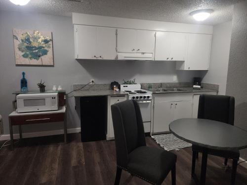 Naval Suites in Bremerton (WA) Naval Suites in Bremerton (WA)