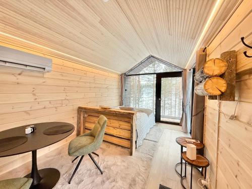Hossaville Luxe West Lake Cabin in ซูโอมุสซาลมี Hossaville Luxe West Lake Cabin in ซูโอมุสซาลมี